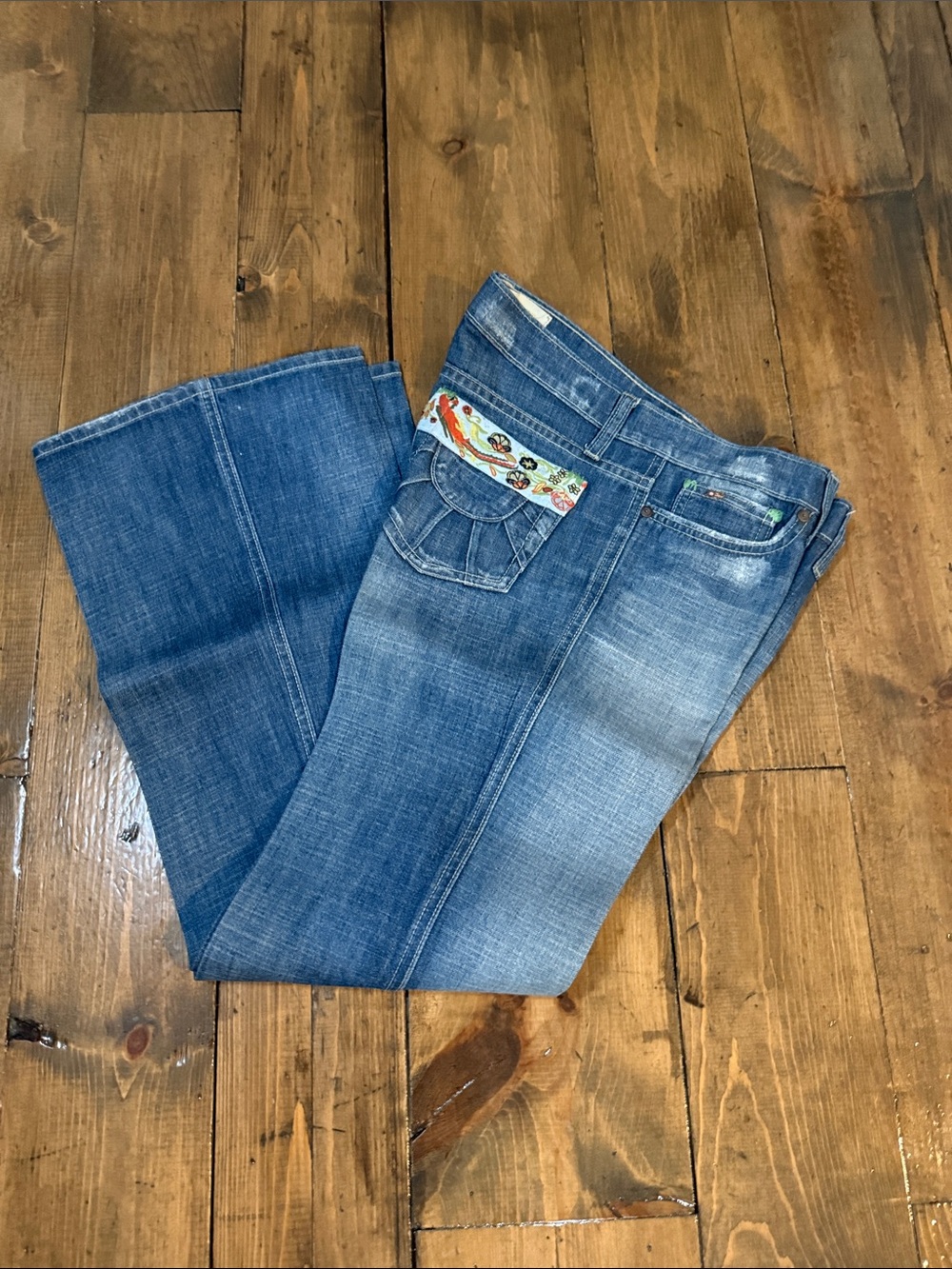 Joe's Jeans Light Blue Wide Leg Jeans with Embroidered Pocket Trim
